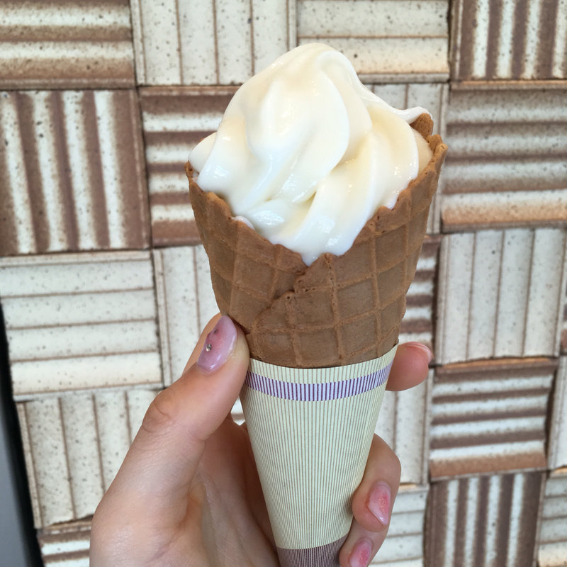 アトリエ・ド・フロマージュ チーズソフトクリーム(カミサト カフェ （kamisato cafe）)