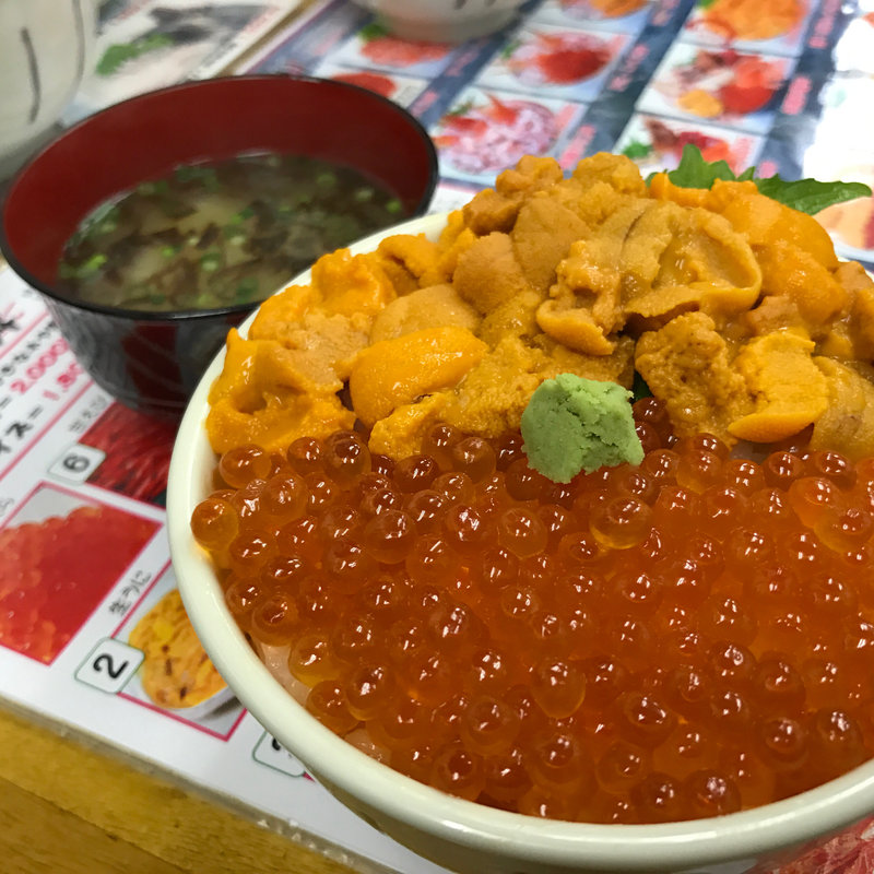 うにイクラ丼(北のどんぶり屋　滝波食堂)