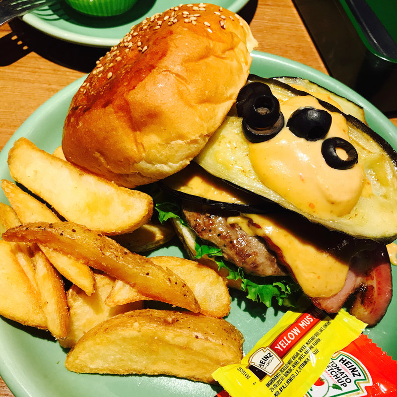 米ナスバーガー(ヴィレッジヴァンガードダイナー豊洲フォレシア店)