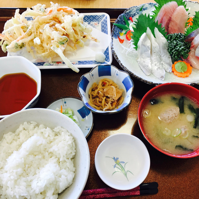 刺し盛り3点定食(おさかな倶楽部)