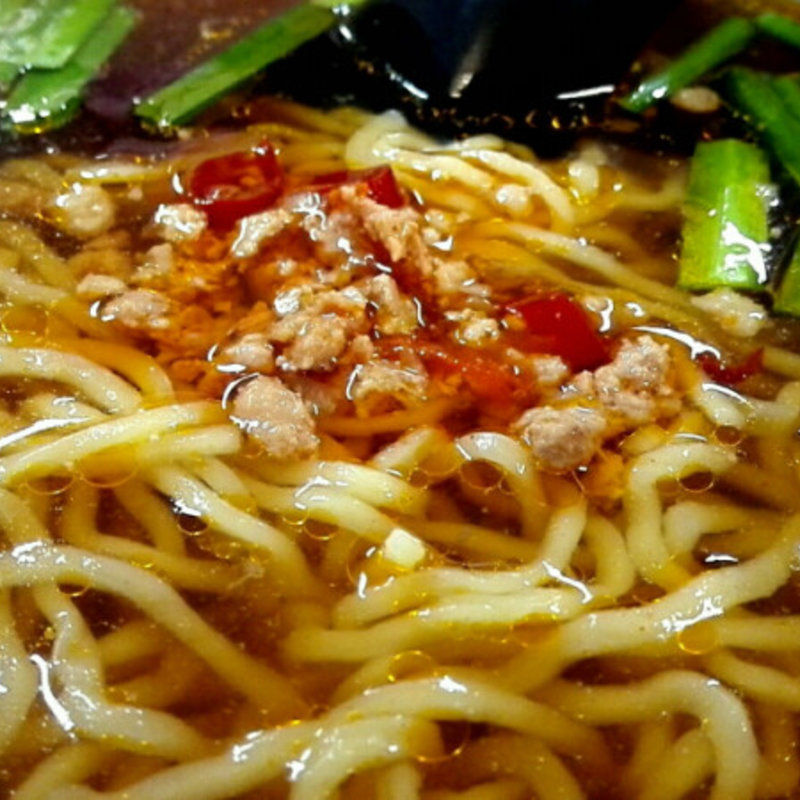 ランチセット　レバニラ炒め 台湾ラーメン(味中仙 （ミチュウセン）)