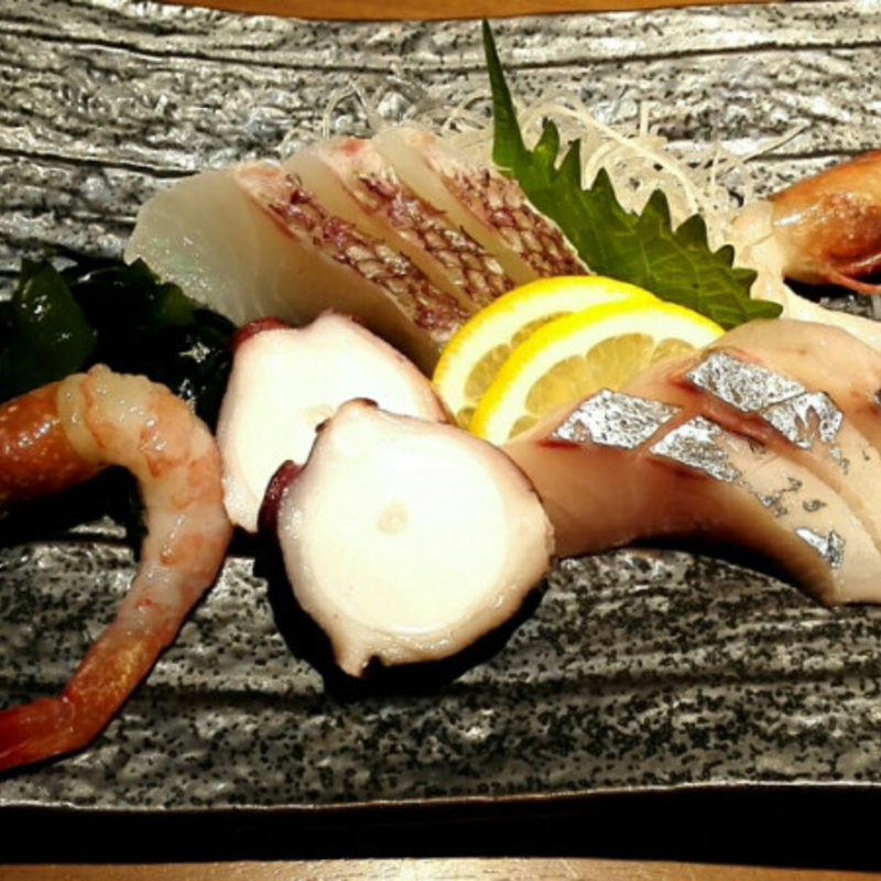 さくさく造り盛り合わせ(海鮮居食屋 さくさく )