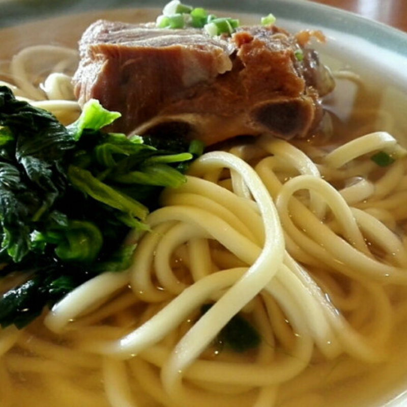 そばセット ソーキそば(古謝そば屋 （こじゃそばや）)