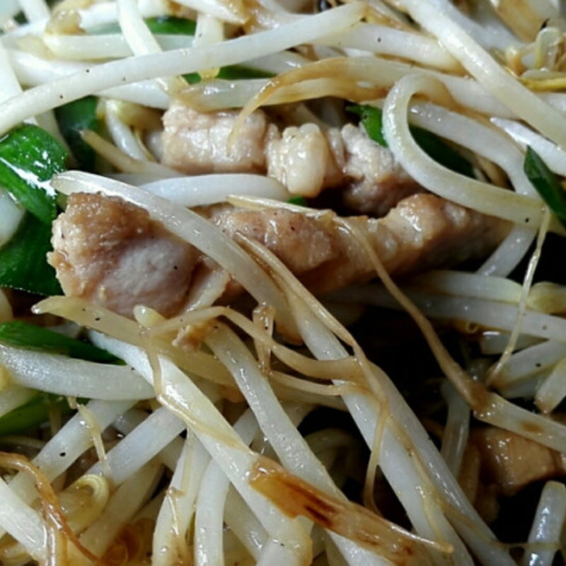 にらもやし炒め定食(国境食堂)