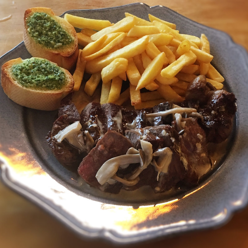 ゴールデンウィーク・ブルーマスター・クラフトビアナイト(ラ パニエ ド ニーム)