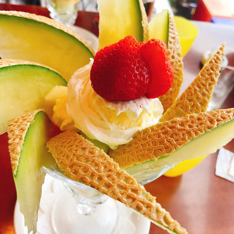 マスクメロンパフェ(フルーツガーデン シン・サン （Fruit Garden 新・SUN）)