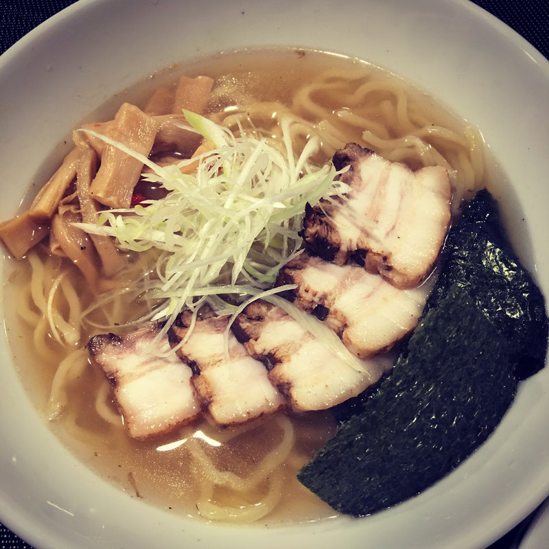 醤油ラーメン(満丸)