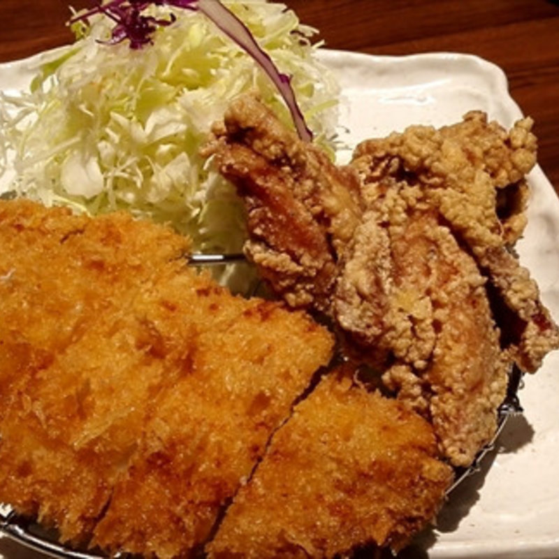 ロースかつと鶏のからあげ(手打ちとんかつかつ屋 )