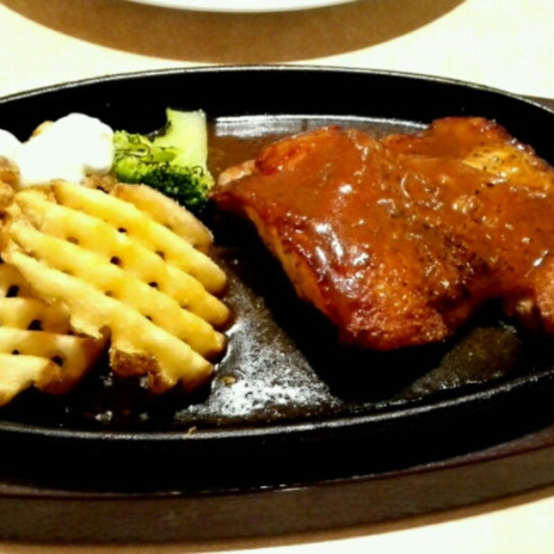 チキンステーキ(グラッチェガーデンズ 新田辺店 )