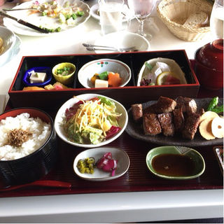 うらら懐石(島熊山 グラーヴ)