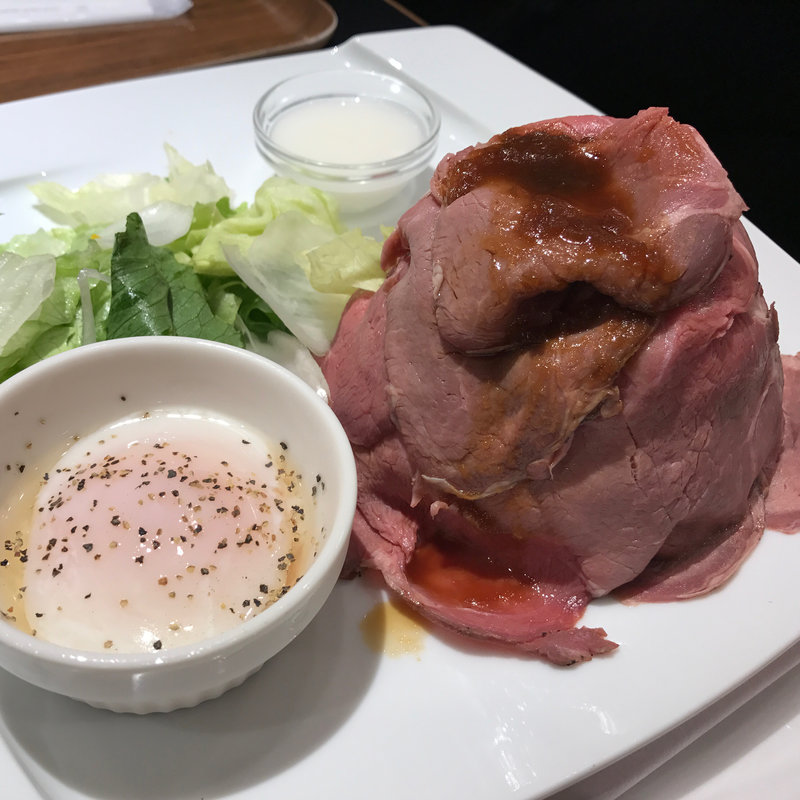 ローストビーフマウンテンプレート(アールベッカーズ 池袋東口店)