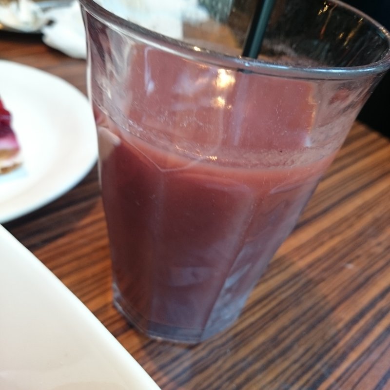 ベリースムージー(メゾンカイザーカフェ 丸の内店 （Maison Kayser Café）)