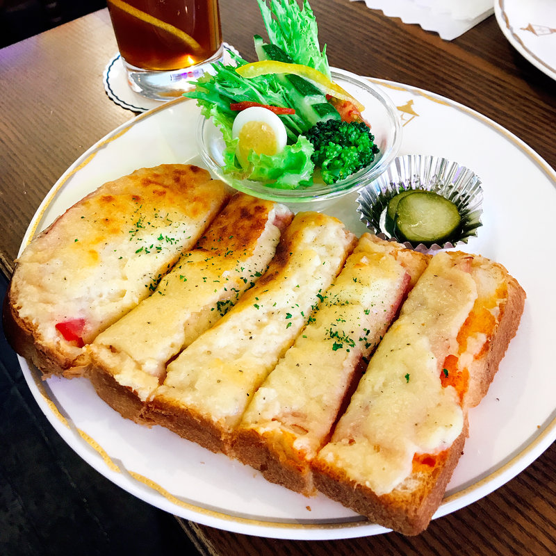 クロックムシュー(馬車道十番館)