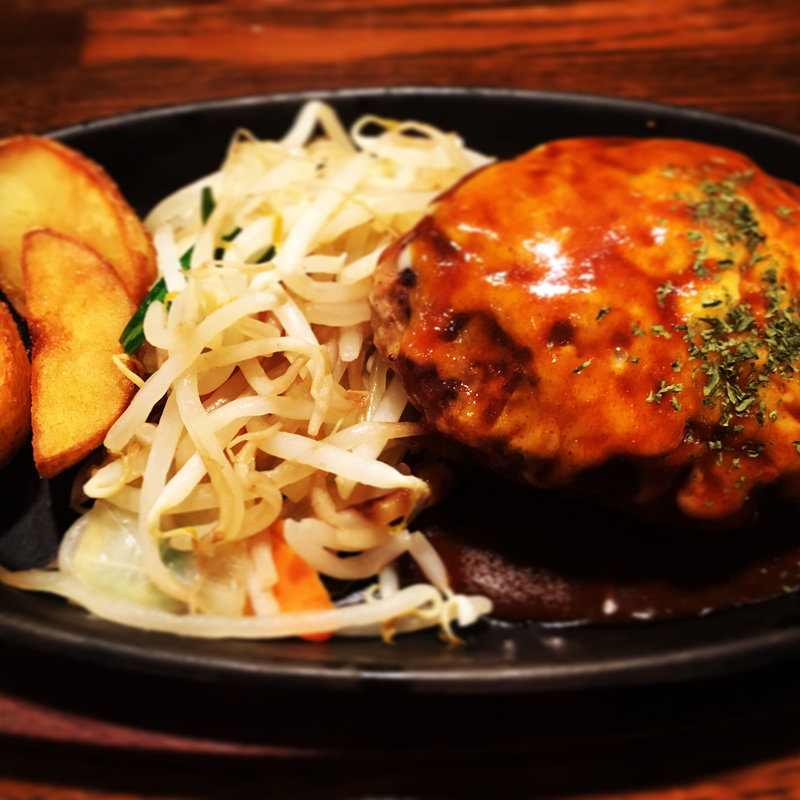 チーズハンバーグセット(ぶどう亭)