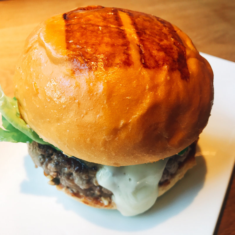 CARI(ウマミバーガー 青山店)