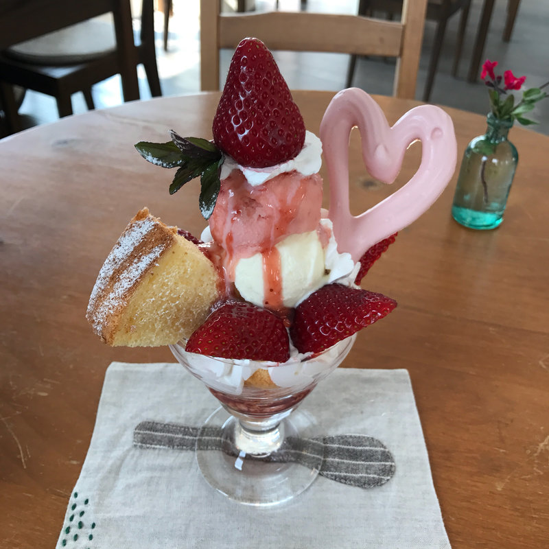 古都華パフェ(郵便長柄館)