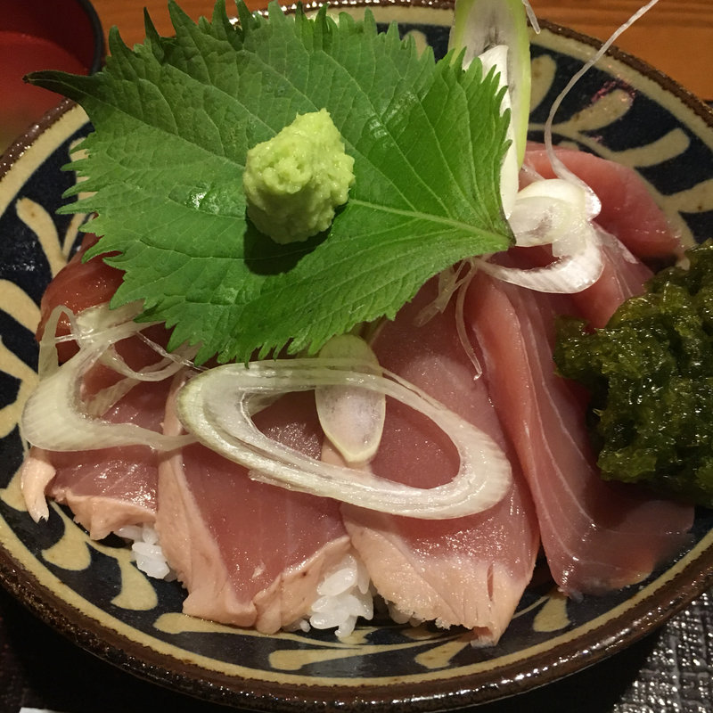 琉球マグロ丼(海人酒房 )