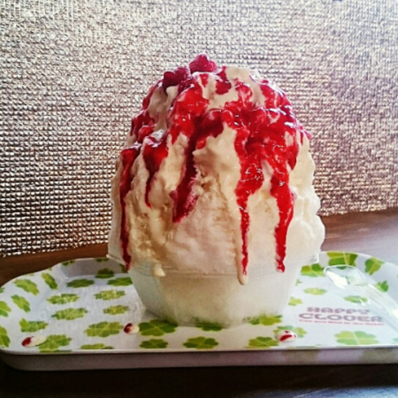 2種のベリー入りレアチーズ(雪みるく )