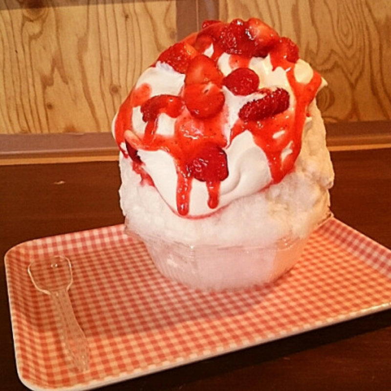 いばらキッス(いちご)ショートケーキ(雪みるく )