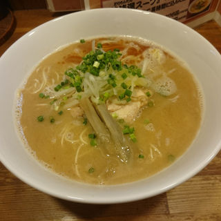 鶏白湯醤油らぁめん（絶妙シリーズ）(らーめんや なかじゅう亭 )