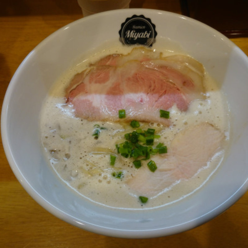 とりとんらーめん（しょうゆ）(らーめん みやび )