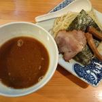 豚骨魚介つけ麺(濃厚魚介らぅ麺 純)