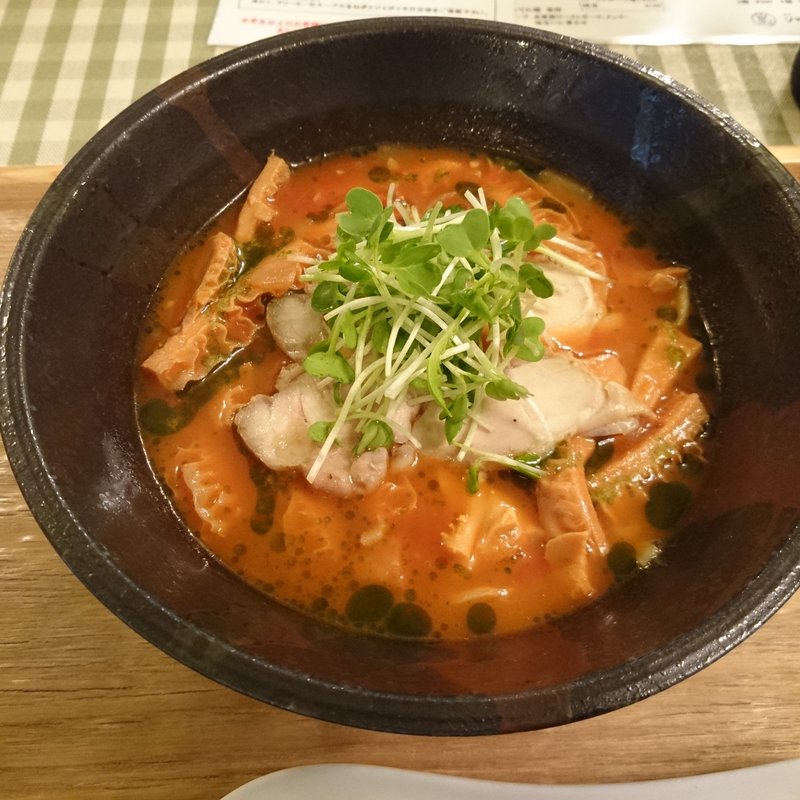 濃厚とまとトリッパ(麺屋シマフクロウ )