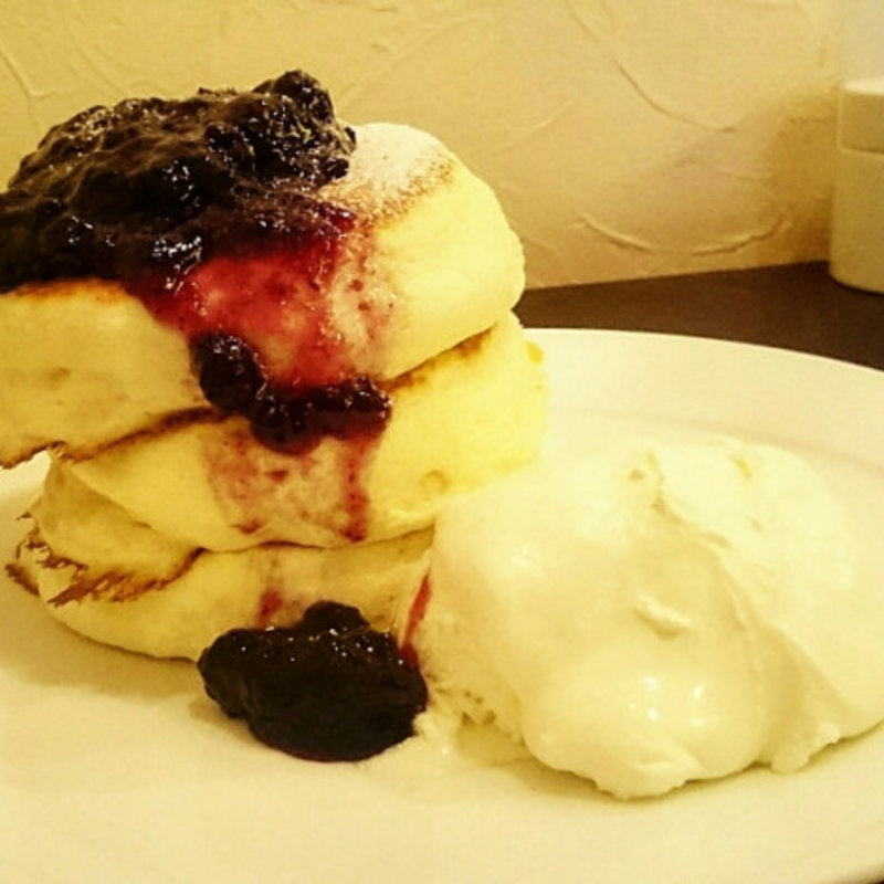 月(つき) (茶香 （チャカ）)