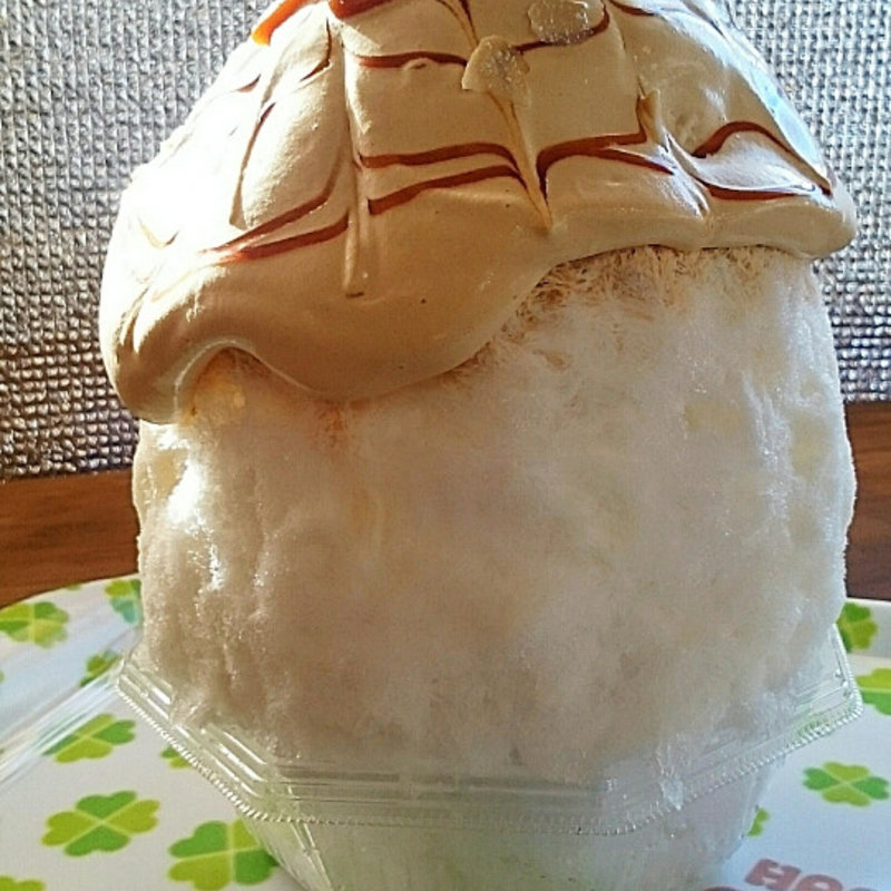 Christmasスペシャル氷カラメルバナナ ＆ 生キャラメル苺(雪みるく )