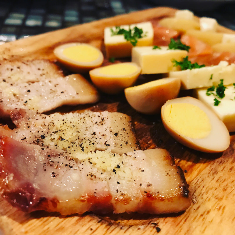 (路地裏のタパス　イシオカ )