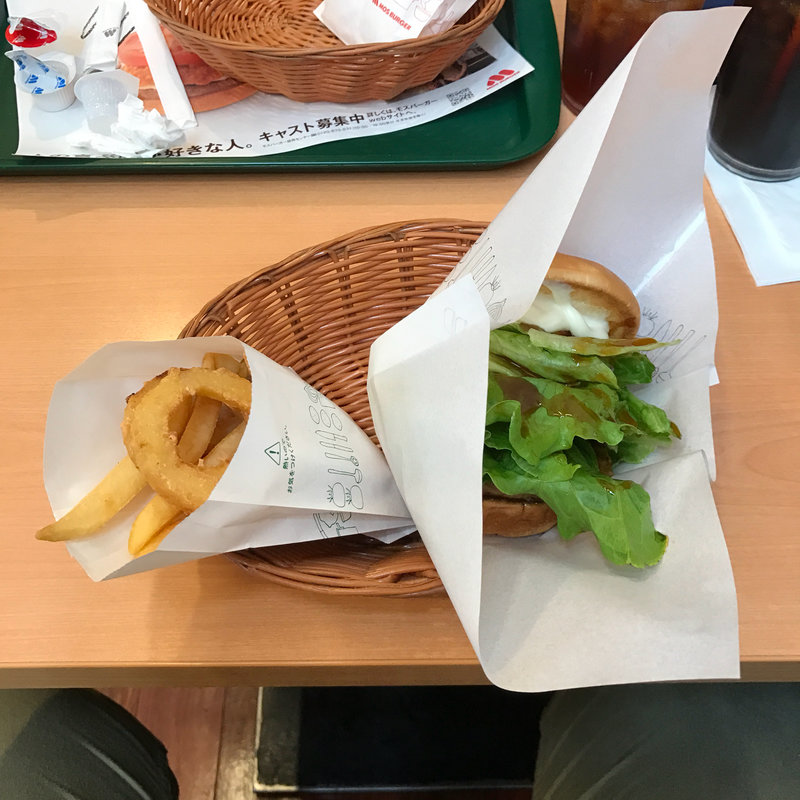 クリームチーズテリヤキバーガー オニポテ（フレンチフライポテト＆オニオンフライ）セット(モスバーガー小平小川町店)