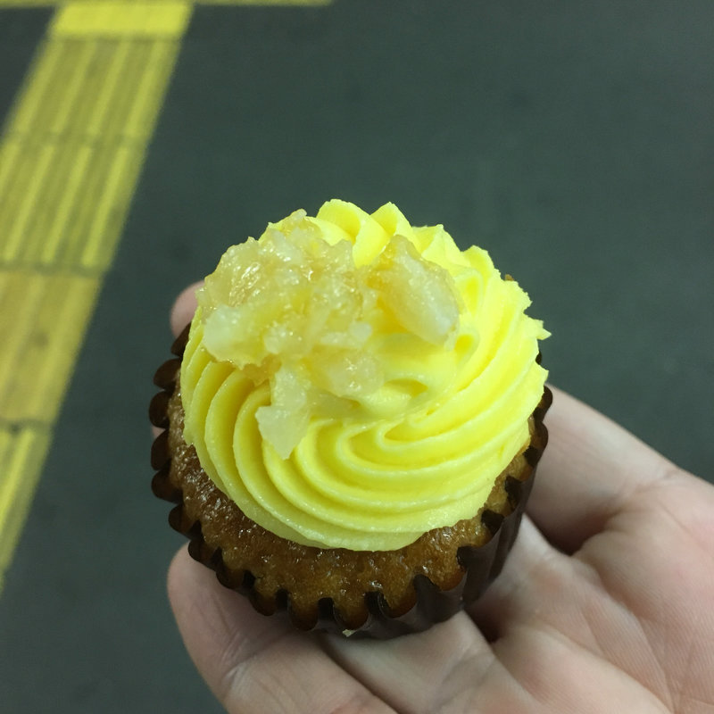 TABLESのカップケーキ(SWEETS BOX 京阪丹波橋駅店)