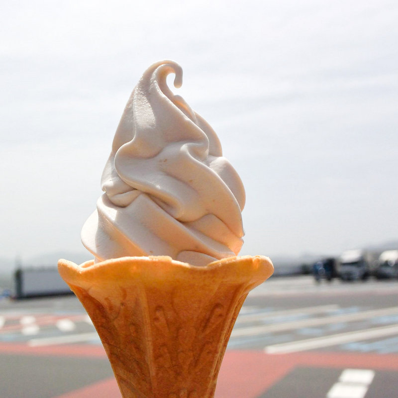 いちごソフトクリーム(福山SA（下り線）食いしん坊将軍)