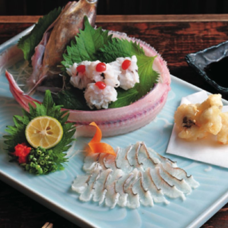 ハモの三種盛り(蕎麦の実)