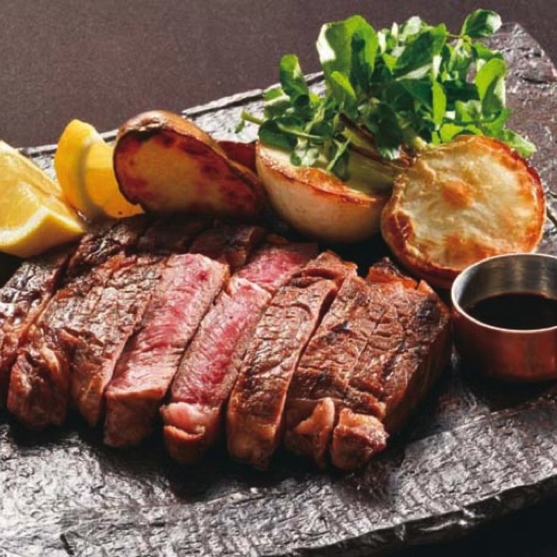 オーストラリア産ブラックアンガス牛リブロース300g(XEX ATAGO GREEN HILLS Salvatore Cuomo Bros./ The Bar)