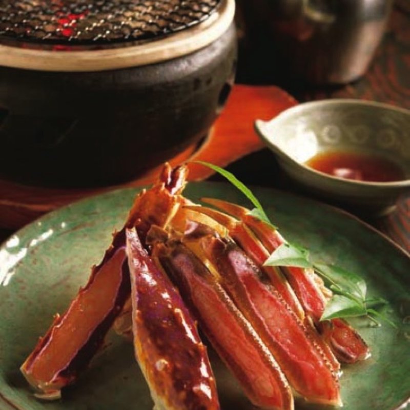 炭火焼たらば ずわい盛合せ (かに漁師の家)