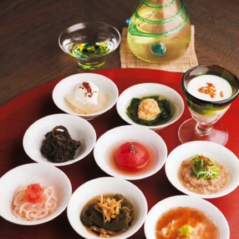 お通しの前菜豆皿 (藤九郎屋 （トウクロウヤ）)