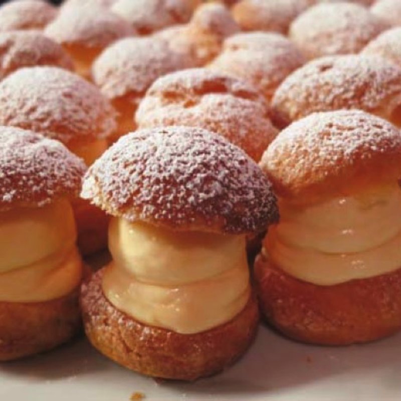 シュークリーム (菓子工房ルスルス浅草店)