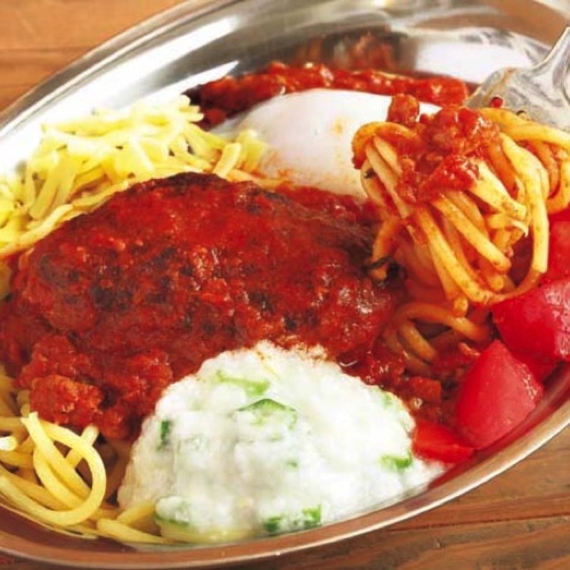 スパゲティミートソース野生派！ （大盛り、トッピング全部のせ＋ハンバーグ）(スパゲティミートソース専門ミートボーイズ 野生派（夜は自然派ワイン酒場『vin-vie』バンビ）)