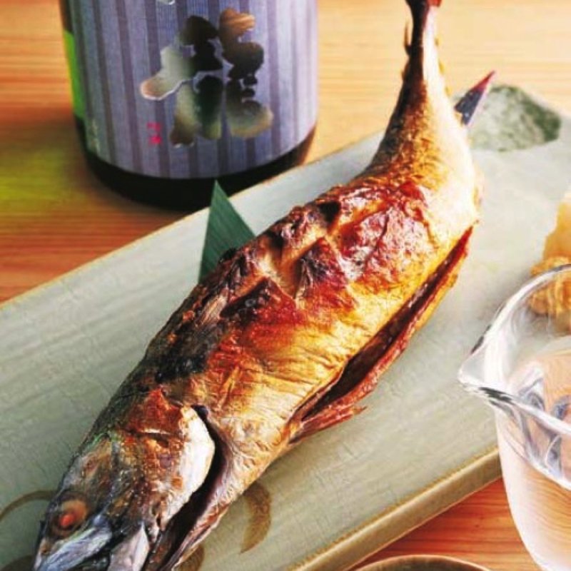 串刺し鯖の浜焼き (越前若狭 鯖街道 （エチゼンワカサ サバカイドウ）)