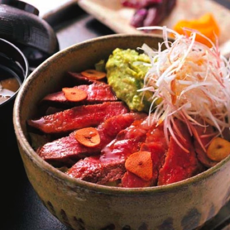 ステーキ丼 アボカドとワサビのディップ(ザ・ロビー （The Peninsula Tokyo The Lobby）)