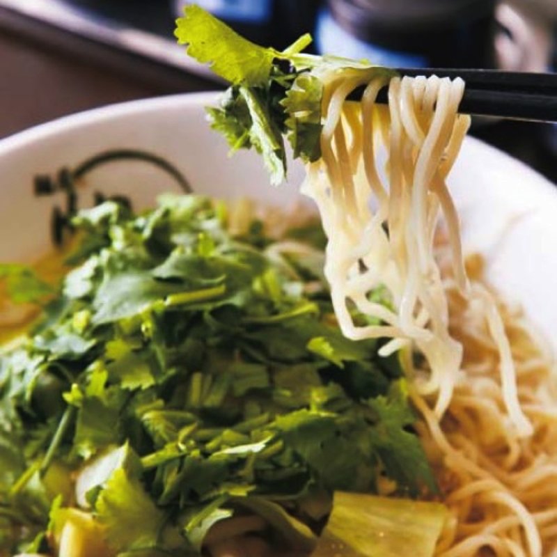 どっさりパクチー麺(帆のる 西新橋店 )