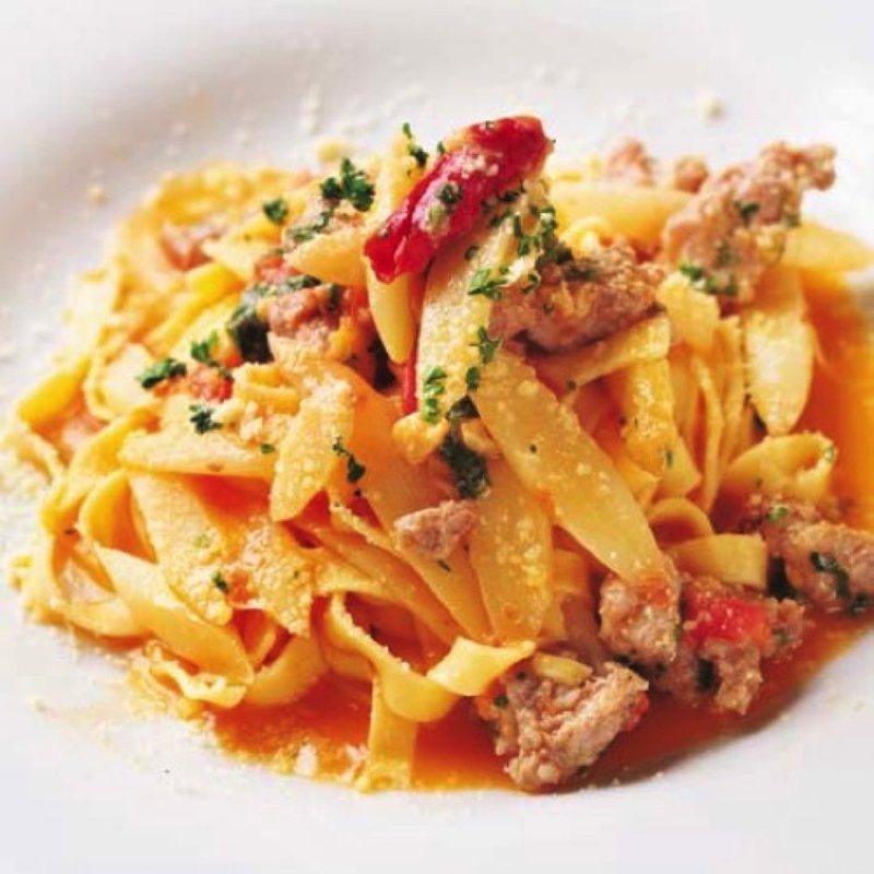 サルシッチャとホワイトアスパラのアーリオオーリオ(イタリアン オヨ)