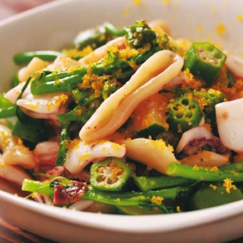 ズッキーニとイカ、からすみのカヴァティエッディ(クッチーナ・アッラ・バーバ)