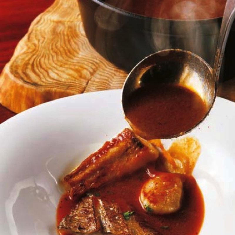 魚介のスープ仕立て（注文は2人分～）(ビストロ・シンバ （bistrosimba）)