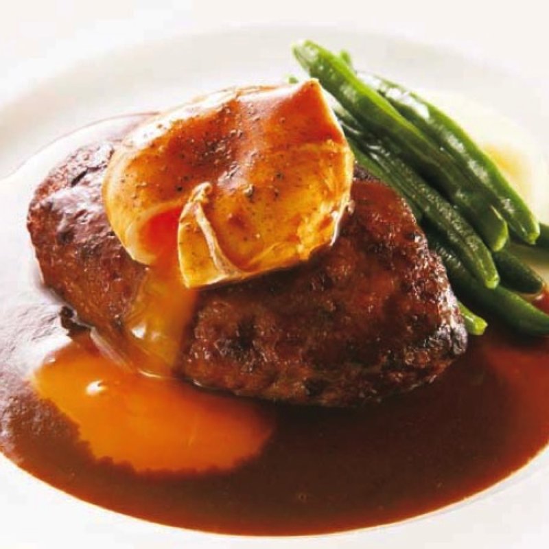 牛・鴨・豚のハンバーグ 赤ワインデミグラスソース
 ポーチドエッグ添え（昼限定20食）(ル・ヴァン ドゥ （LE VIN 2 DEUX）)