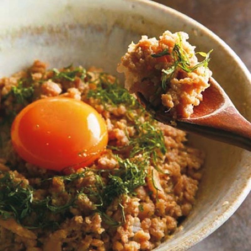 鶏そぼろ玉子掛けご飯(鳥料理それがし)