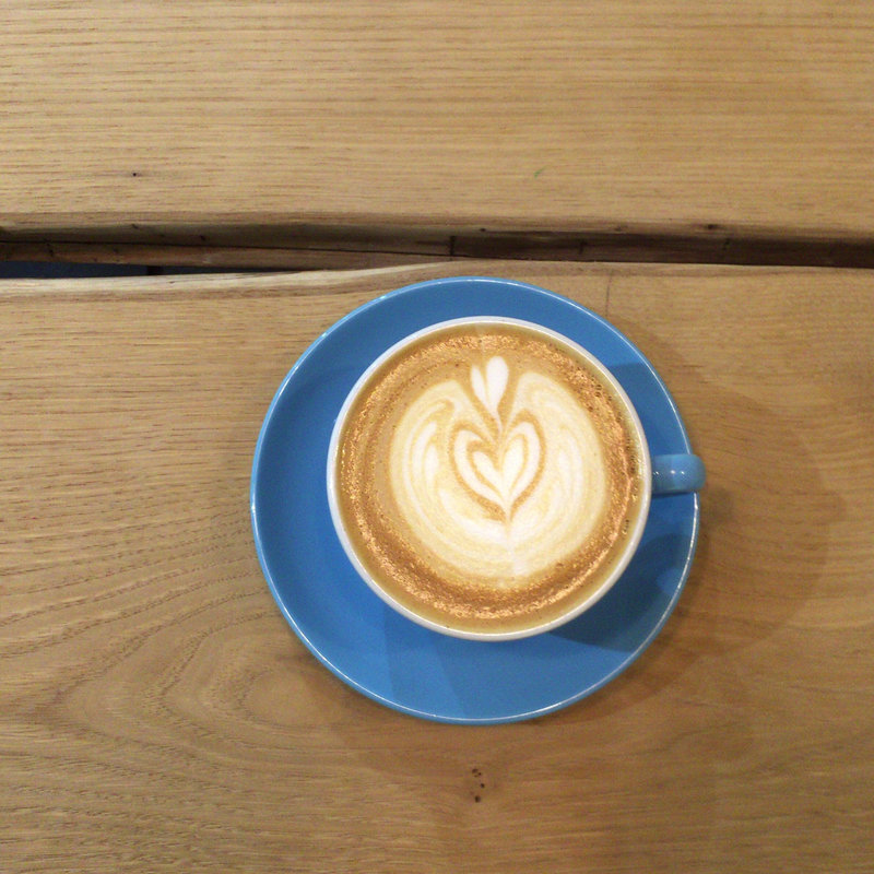 カフェラテ(lightupcoffee)