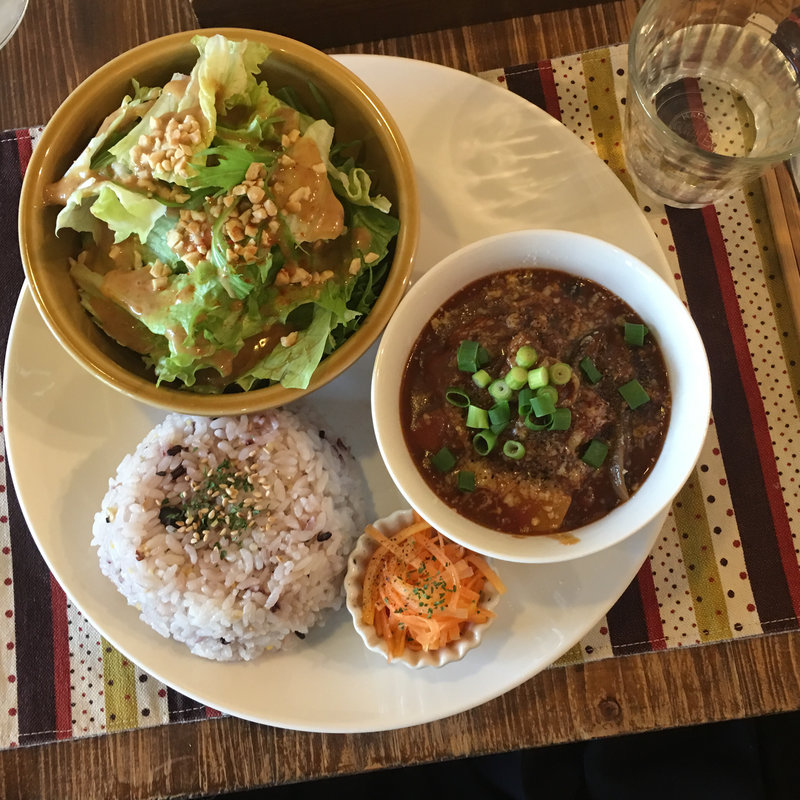 プレートごはんランチ(カフェ イチトニブンノイチ （cafe「1と1/2」）)