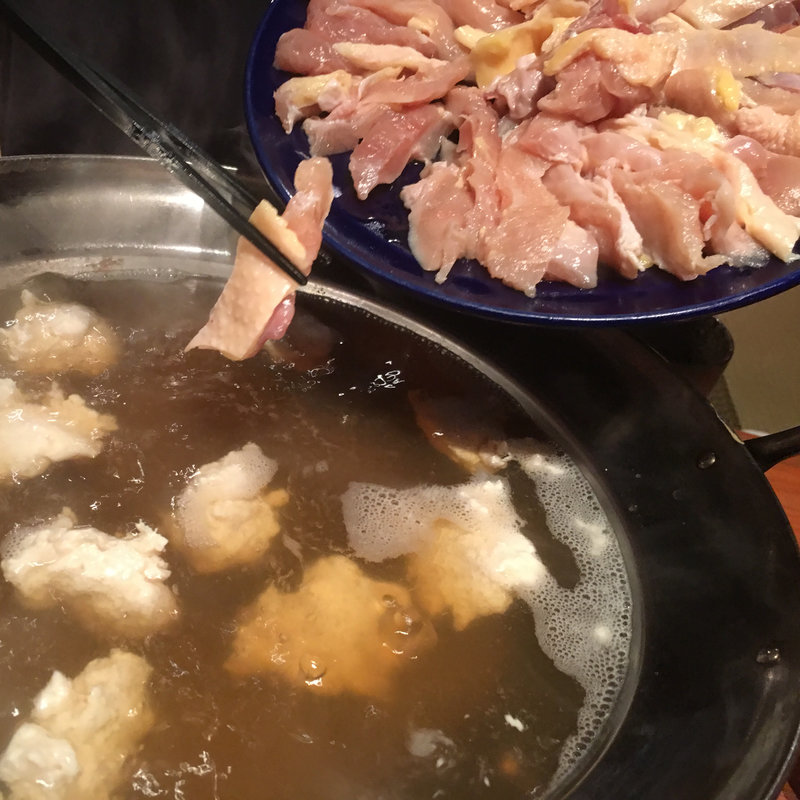 鶏鍋(居食遊間 木四季 （こしき）)